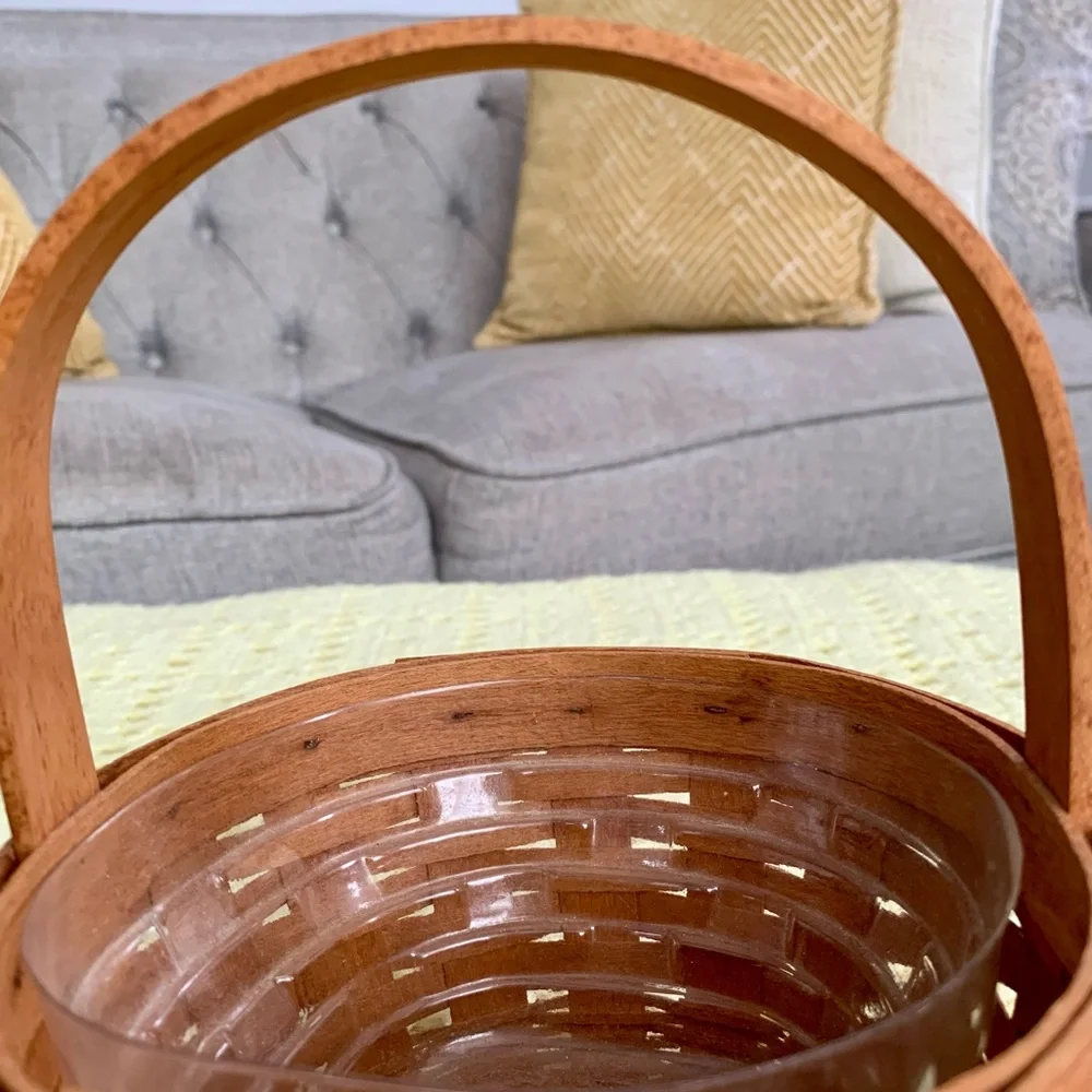 Longaberger 1992 Hand Woven Discovery Basket